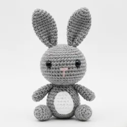 Lapin au crochet utilisant les yeux de sécurité noirs Trimits