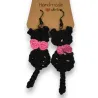 Boucles d'oreilles en crochet en forme de Chats Noirs avec un noeud rose